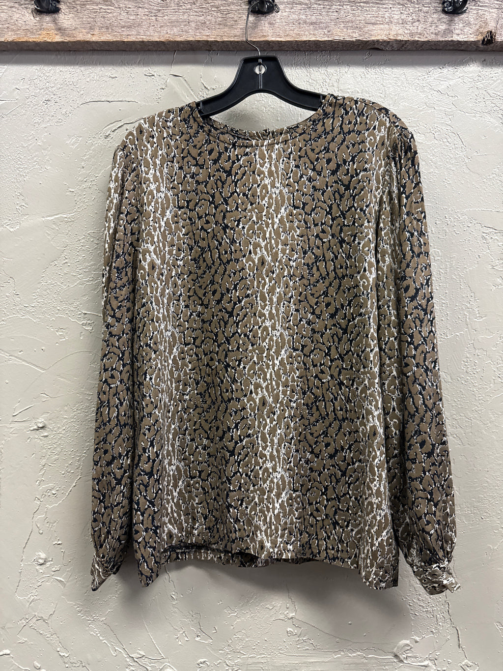 Vtg In Group Animal Print Blouse