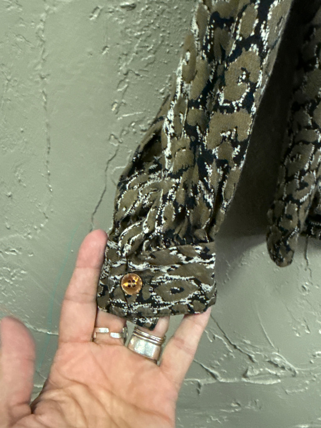 Vtg In Group Animal Print Blouse