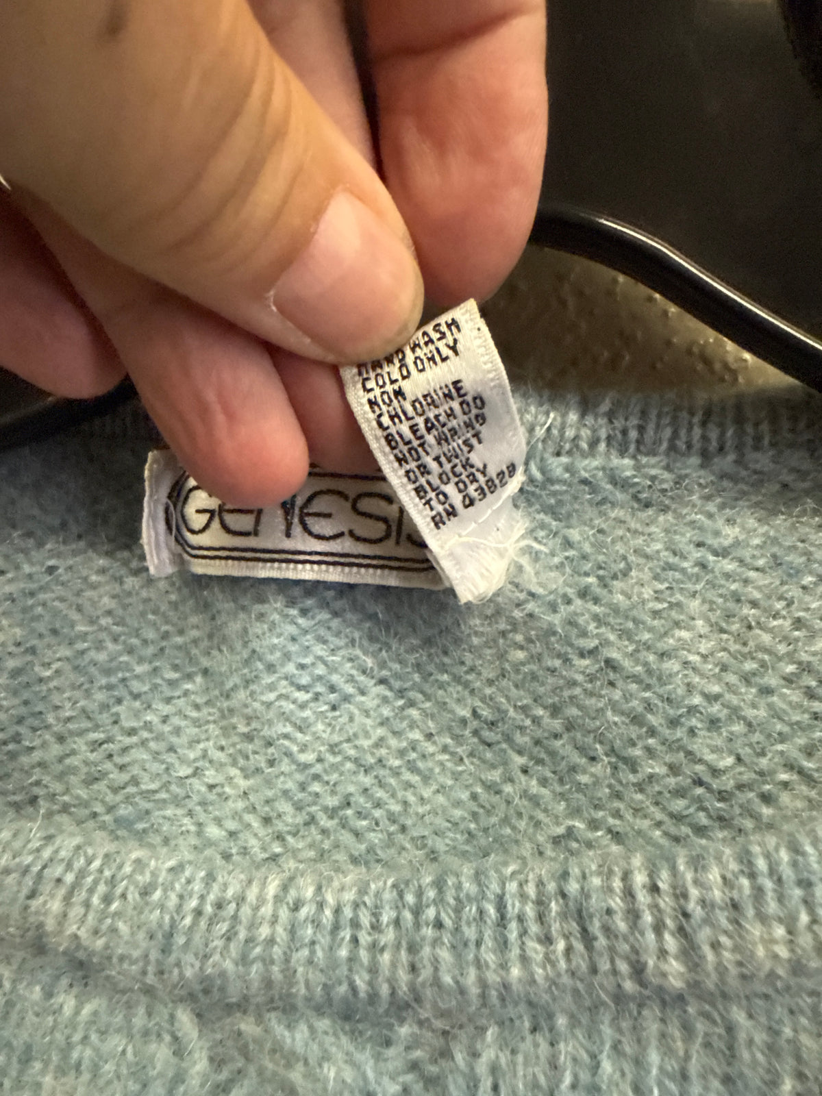 Vtg Genesis Cable Detail Sweater Vest