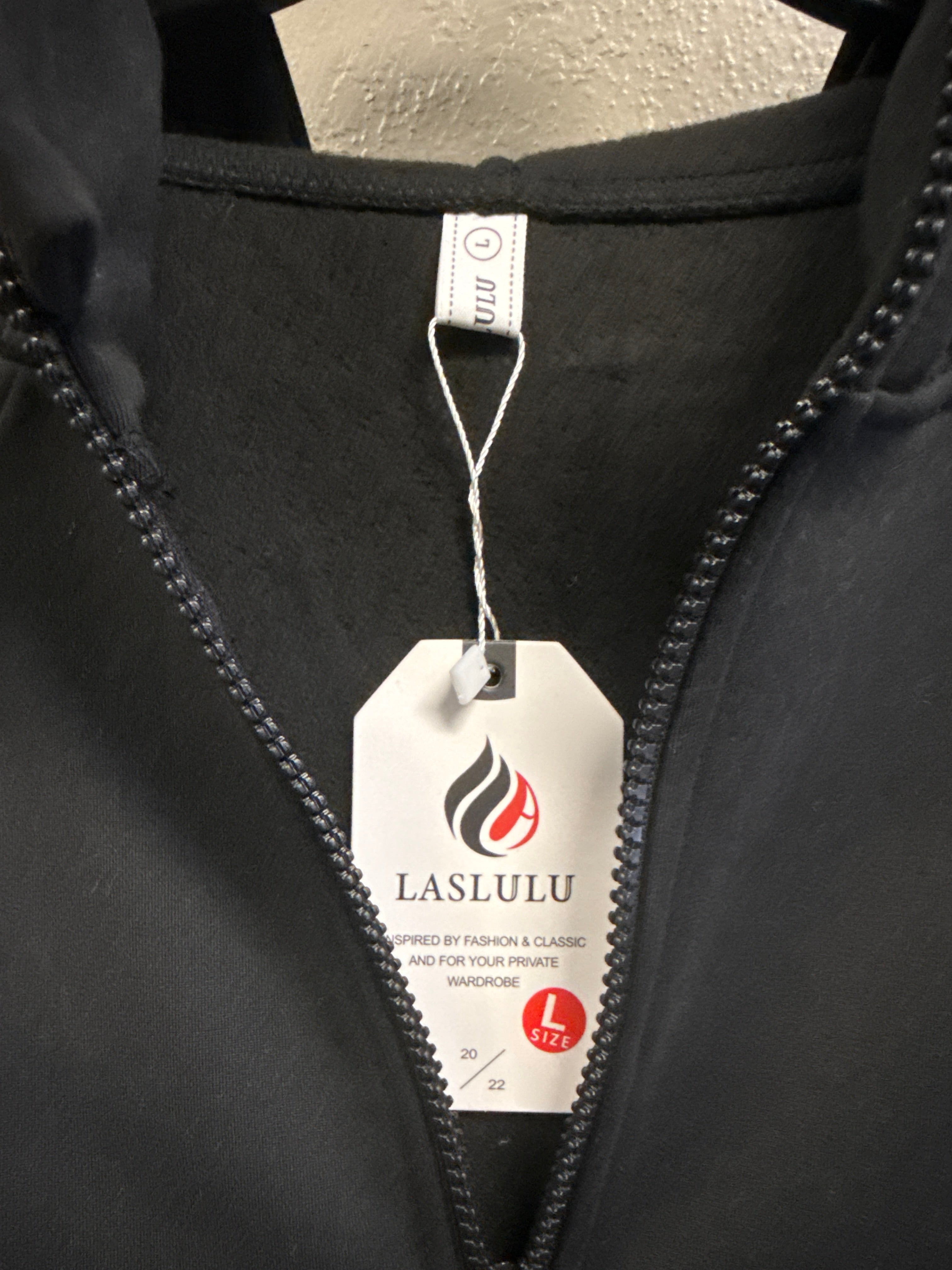 NWT Laslulu Cropped Fleece Hoodie