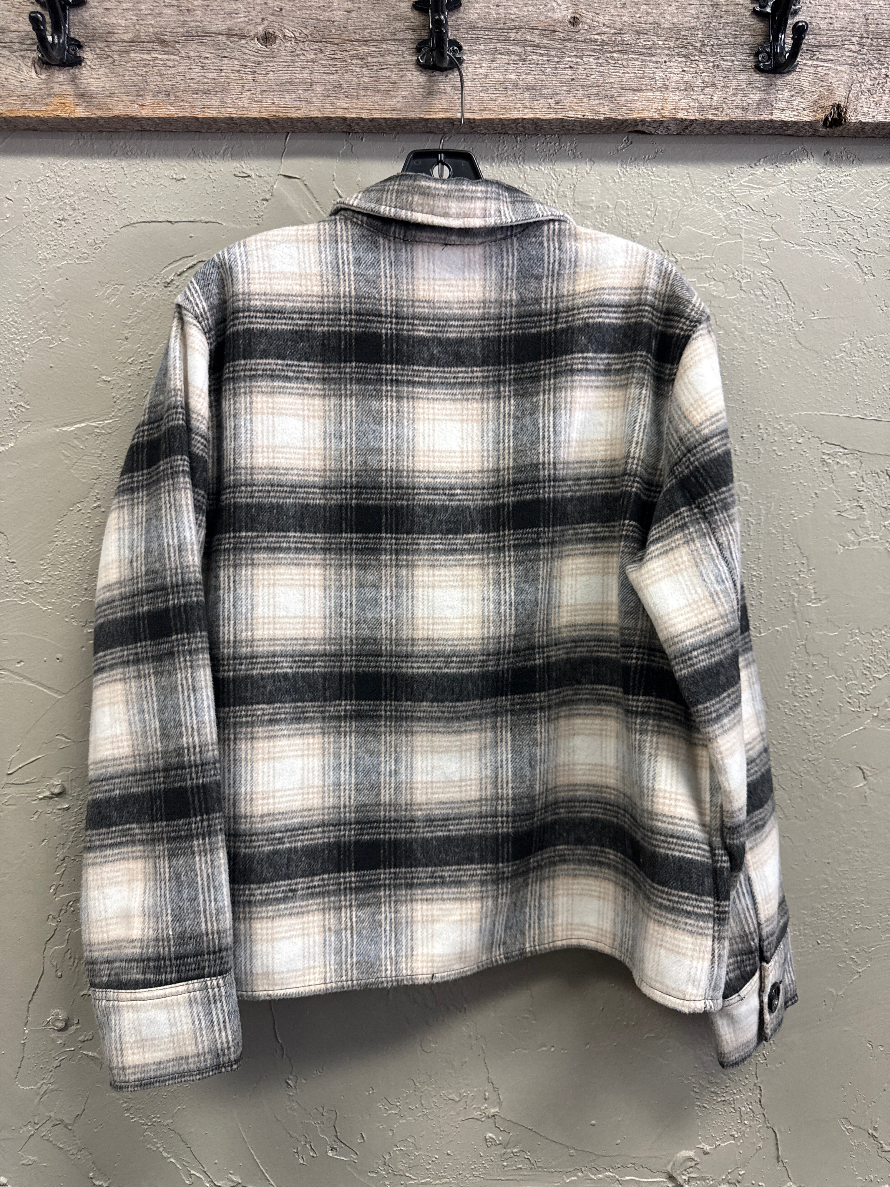NWT BB Dakota Boxy Plaid Shacket (org$119)