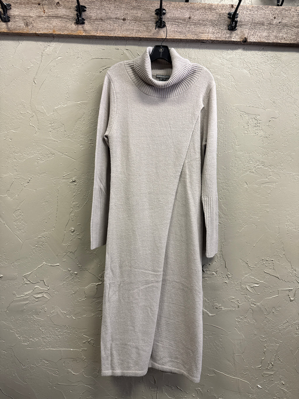 NWOT Kate & Mallory High Slit Sweater