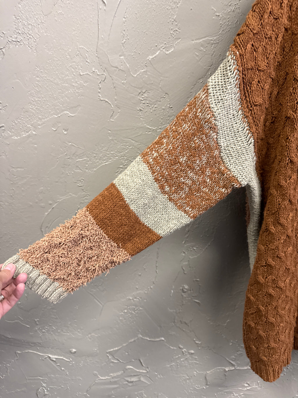 NWT GiGiO Colorblock Cardigan (org$68)