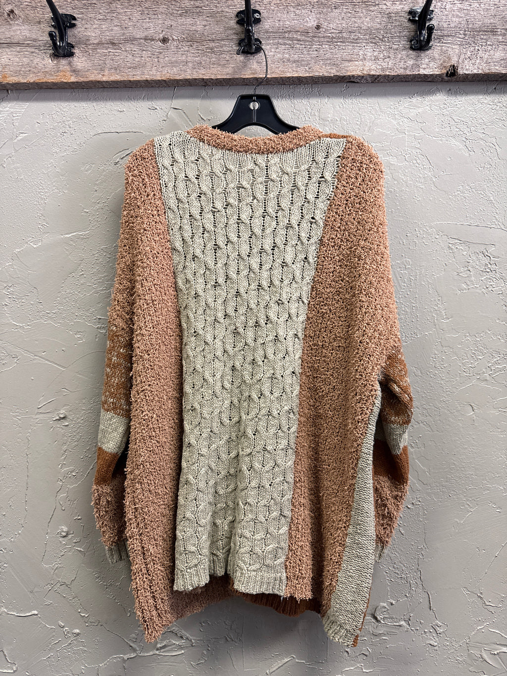NWT GiGiO Colorblock Cardigan (org$68)