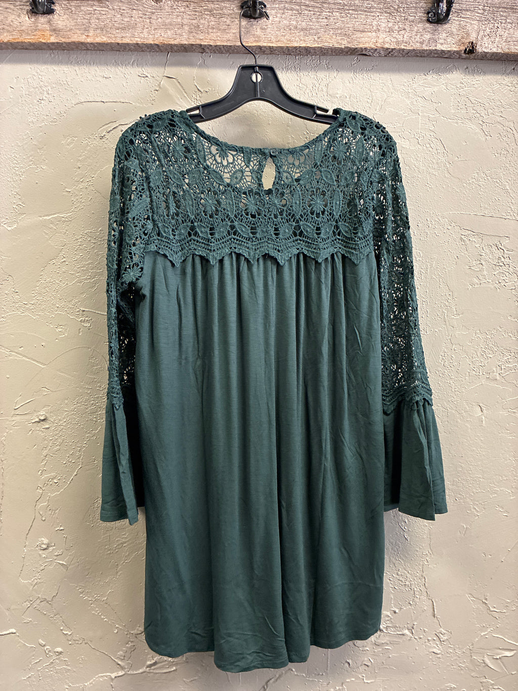 NWOT Kate & Mallory Crochet Lace Top
