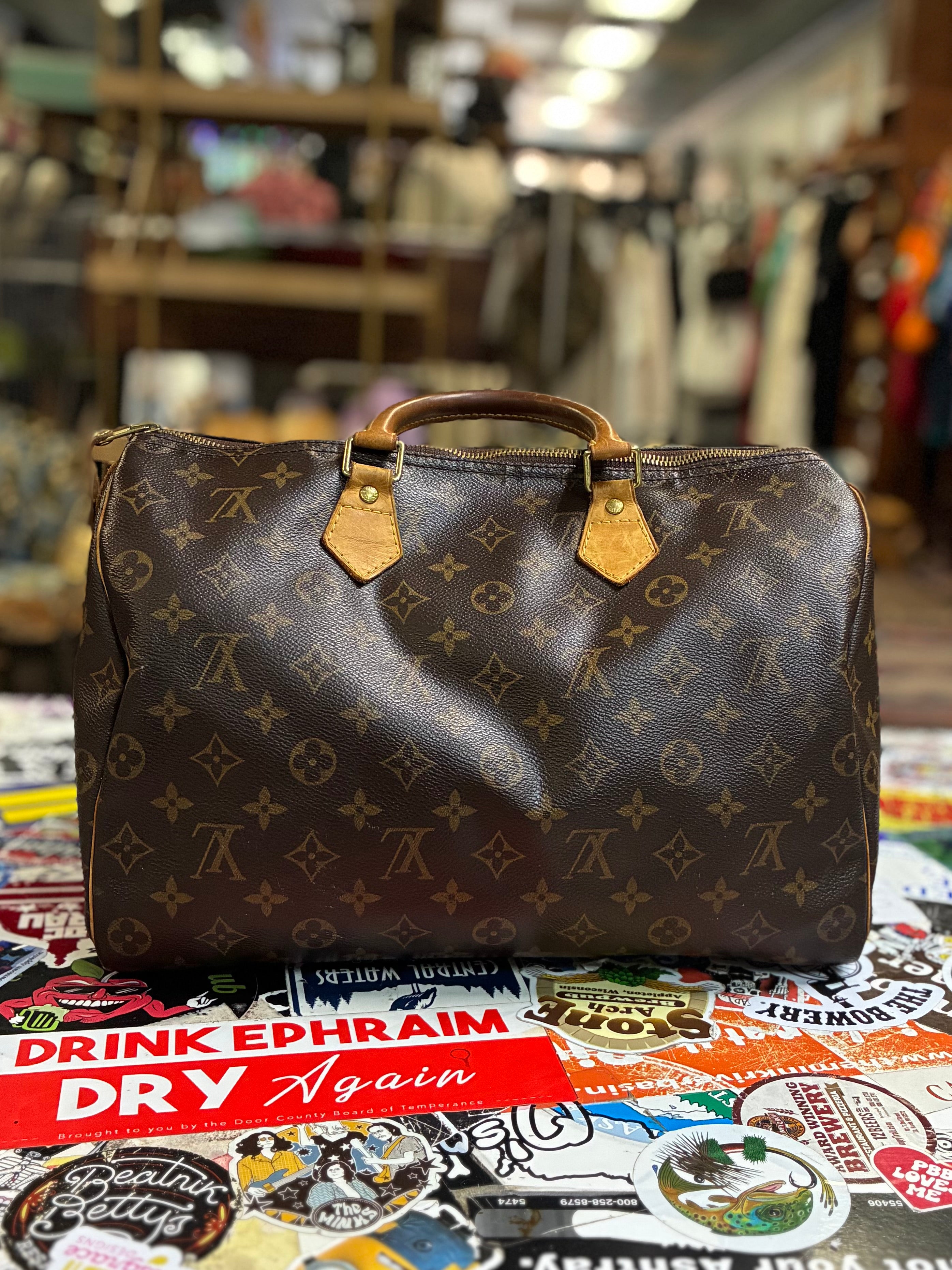 Authentic Vtg Louis Vuitton Monogram Speedy 35