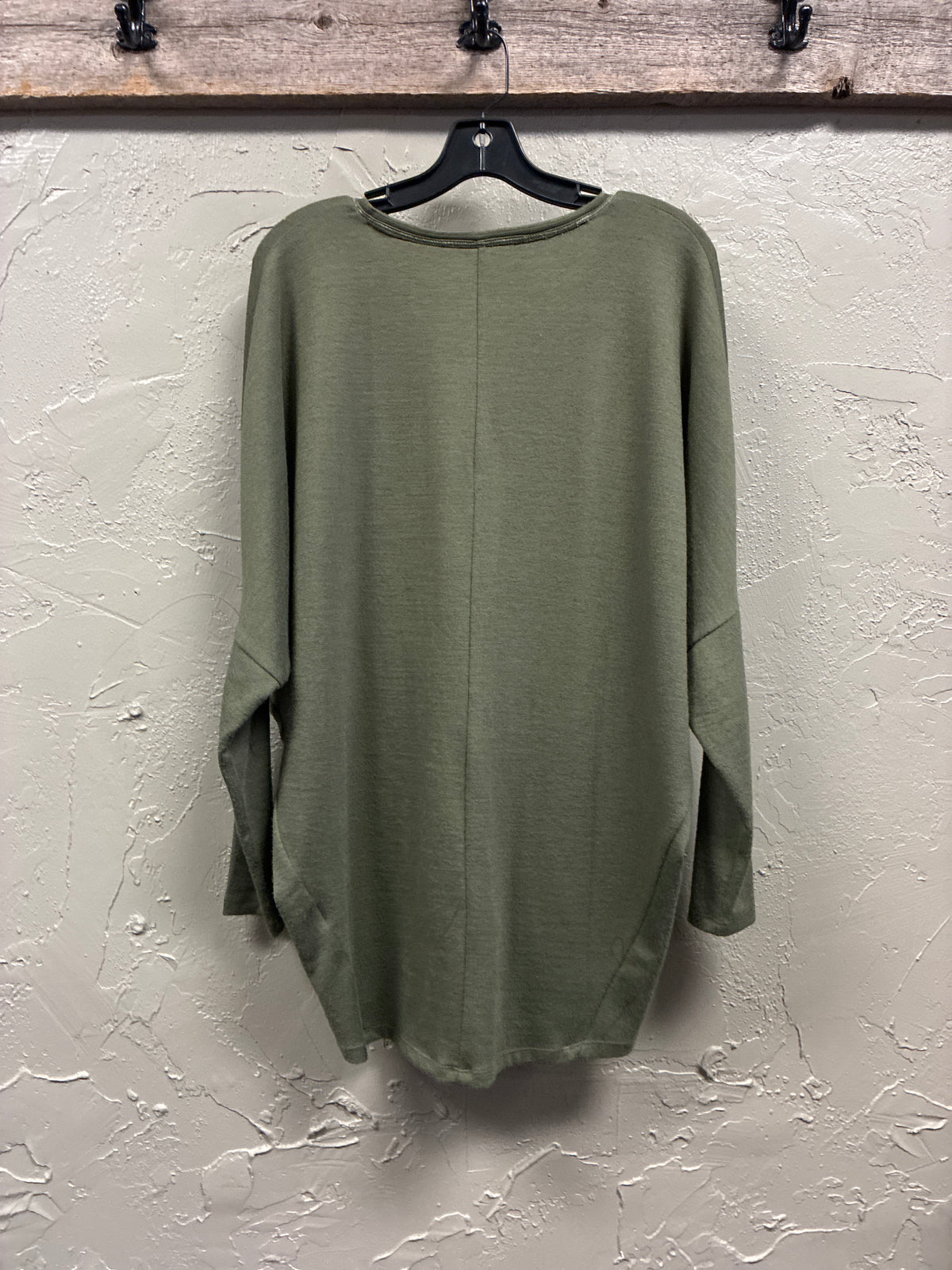 WHBM V-Neck Dolman Sleeve Top (org$79)