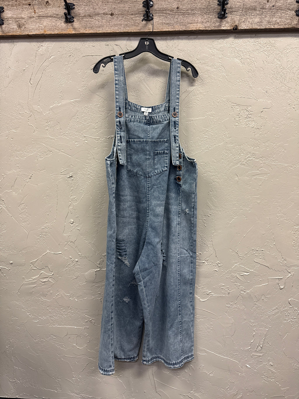 Easel Distressed Oversized Bibs