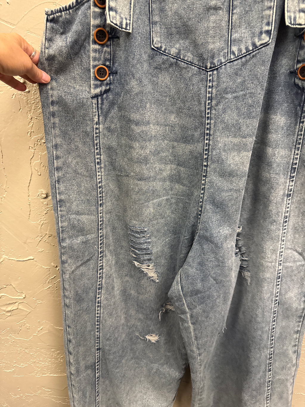 Easel Distressed Oversized Bibs