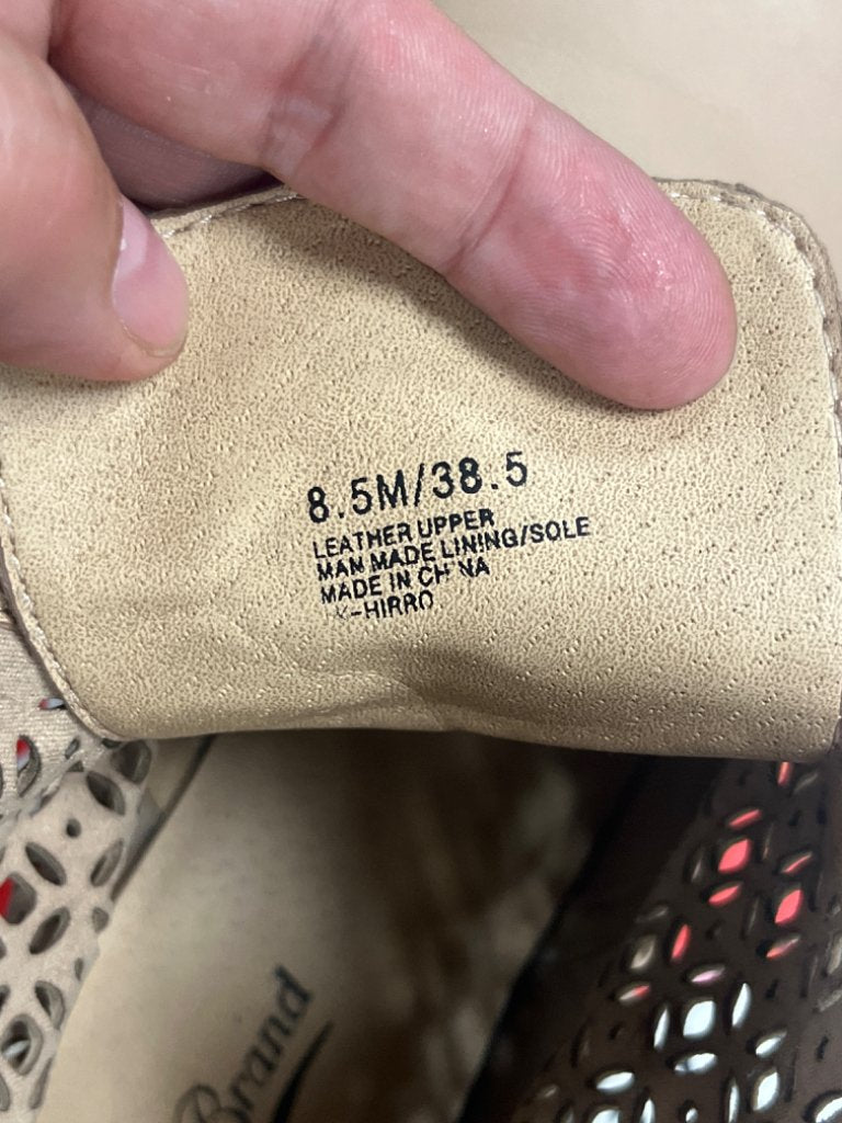 572130