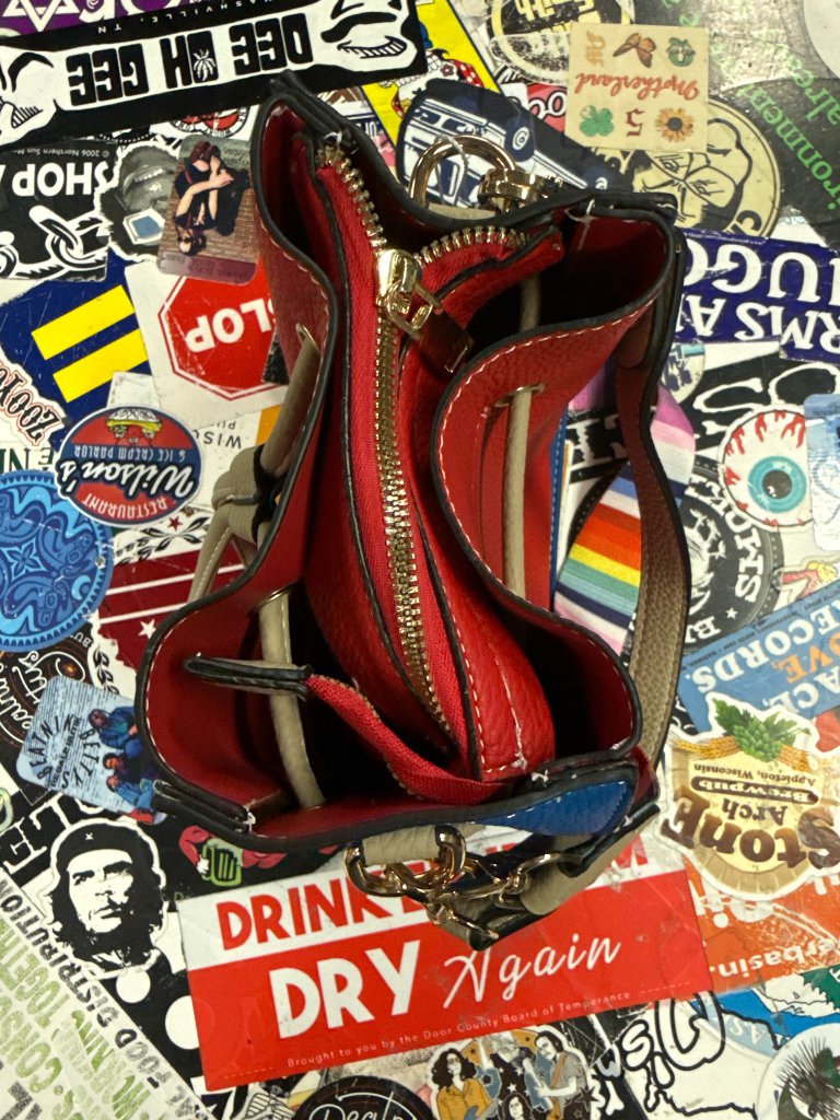 592205