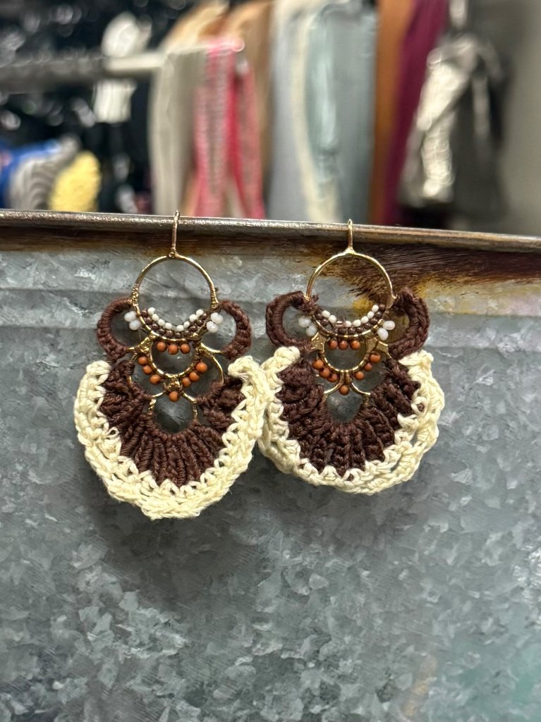 592958