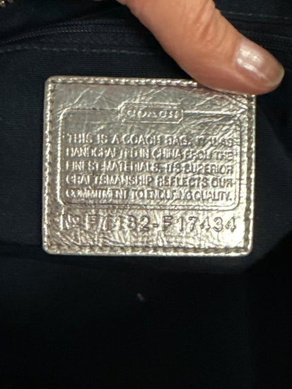 593019