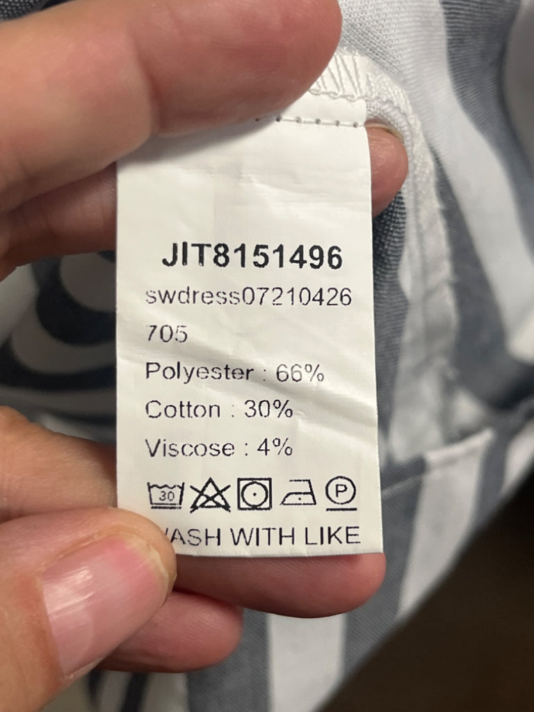 571667