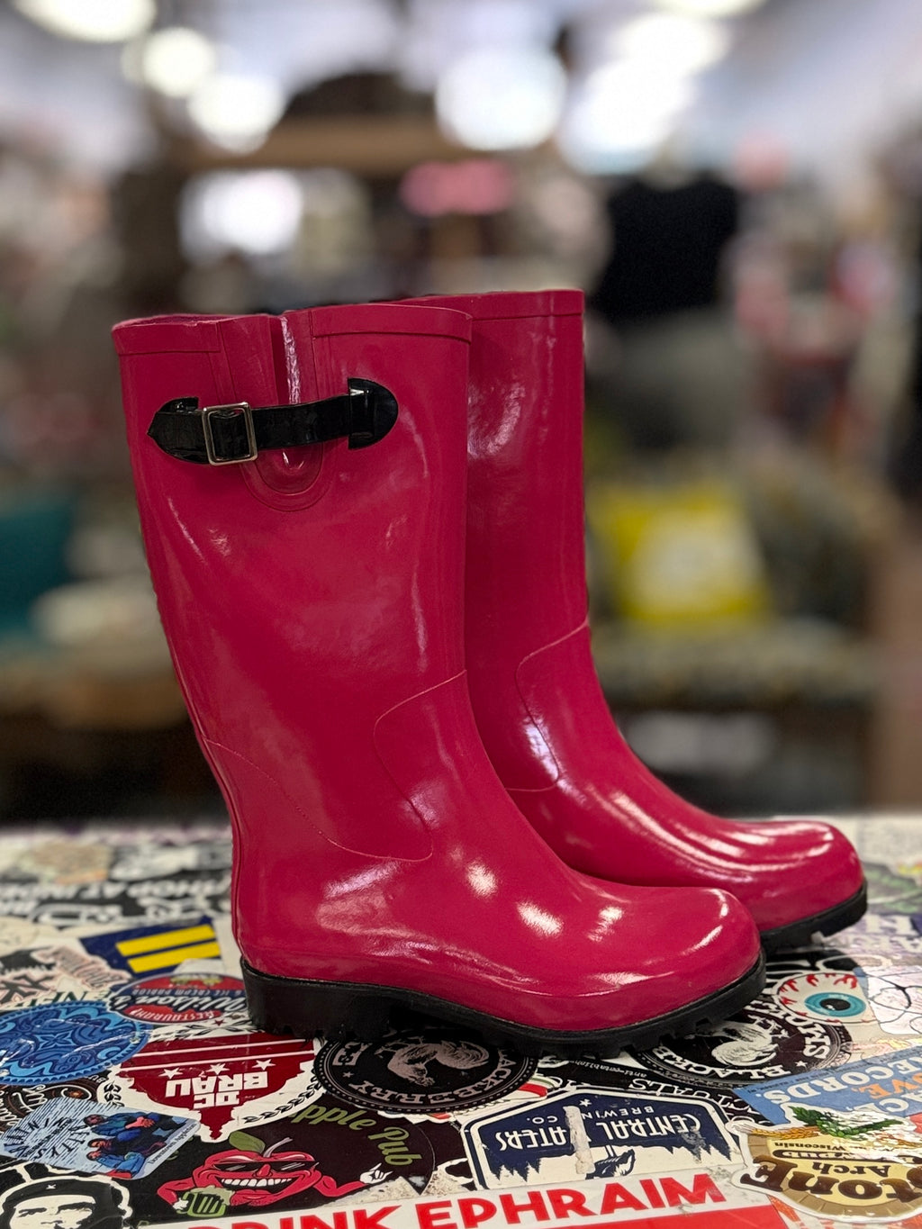 MAGENTA RAIN BOOTS