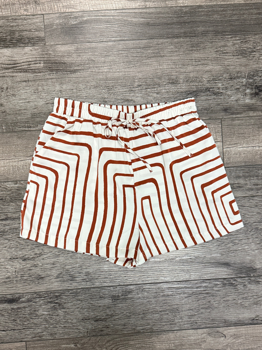 NWT Blu Pepper Tie Waist Shorts