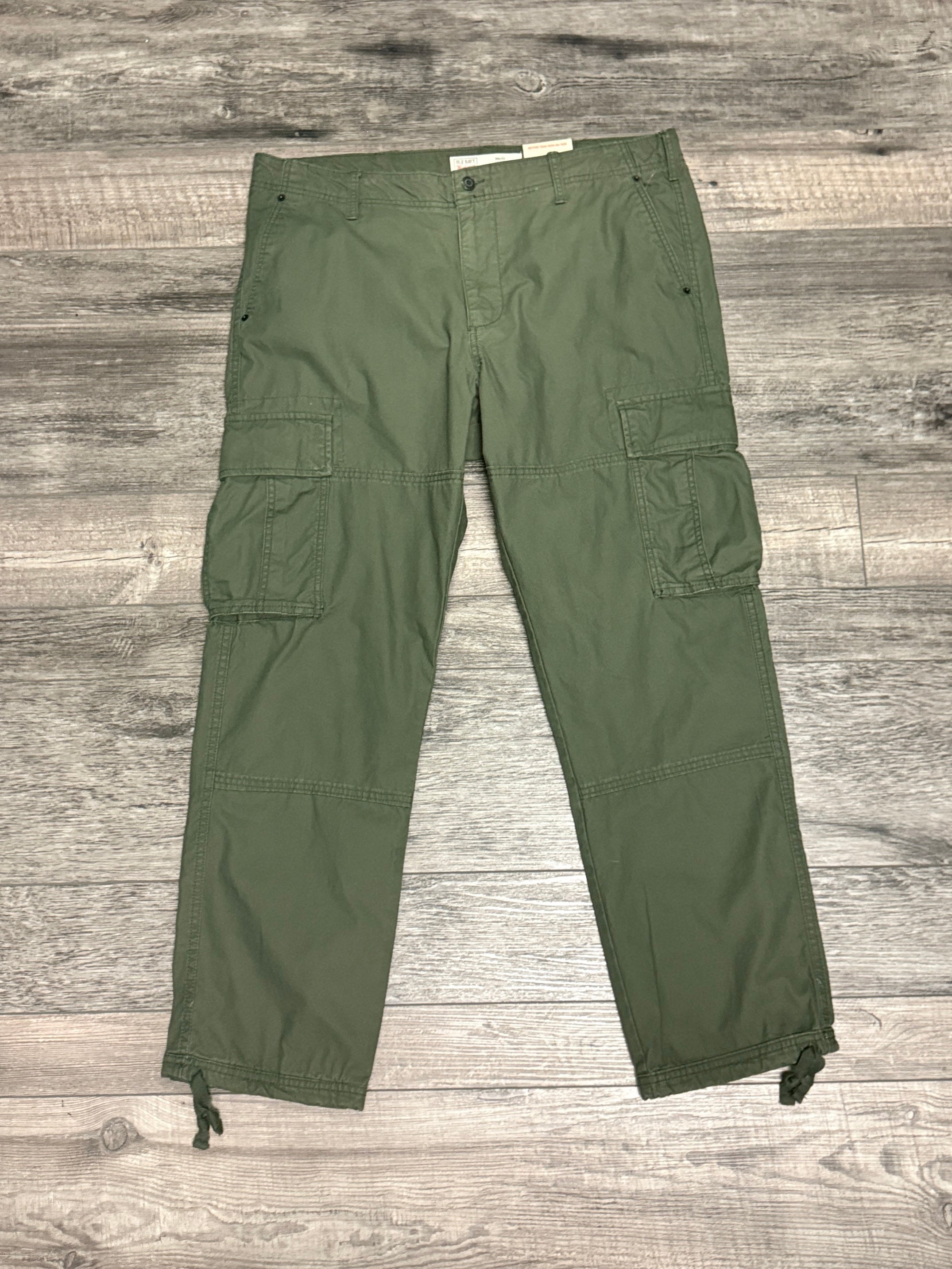 NWT OLD NAVY ‘94 CARGO (org$45)