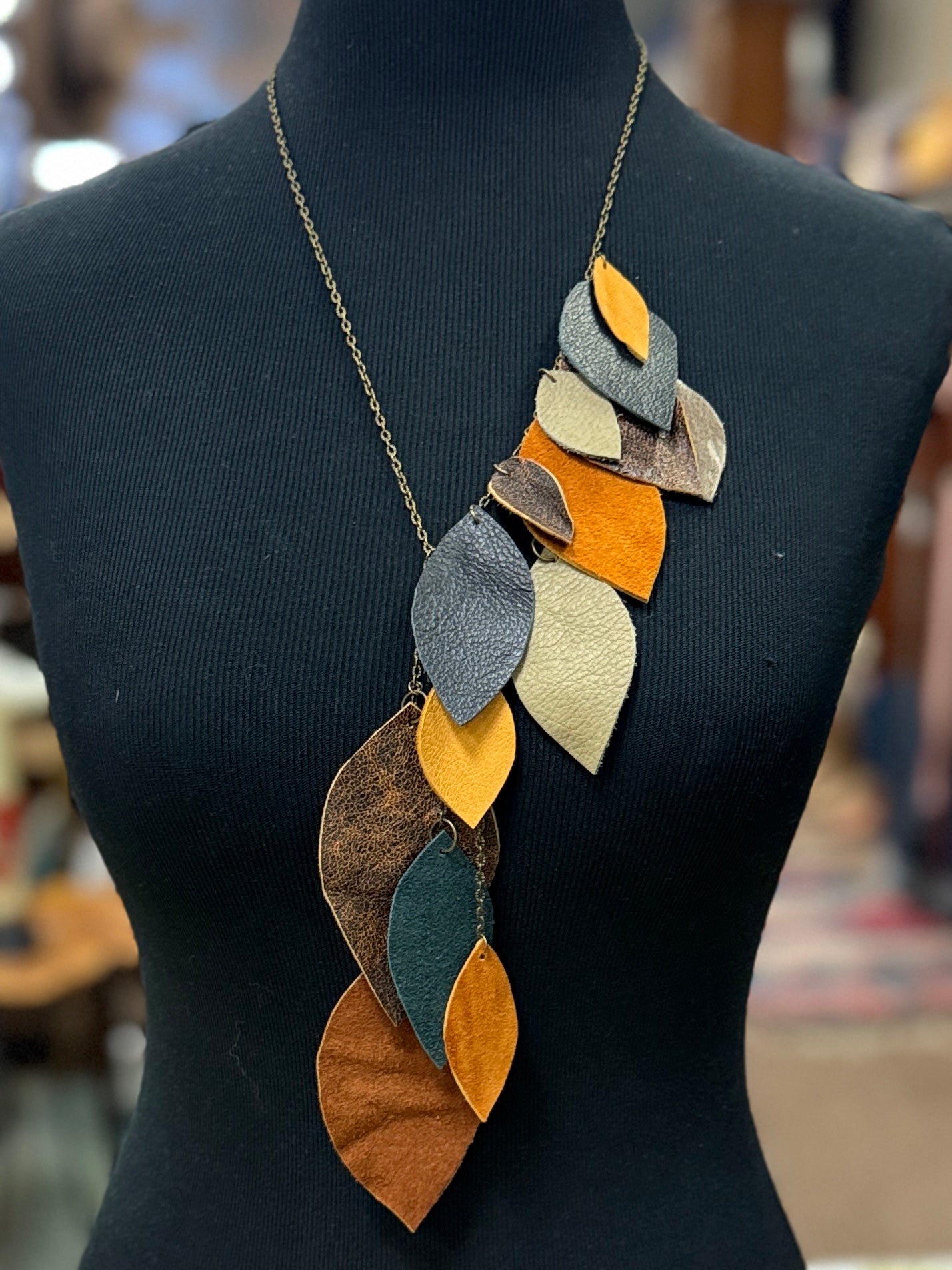 LEATHER LEAF NECKLACE