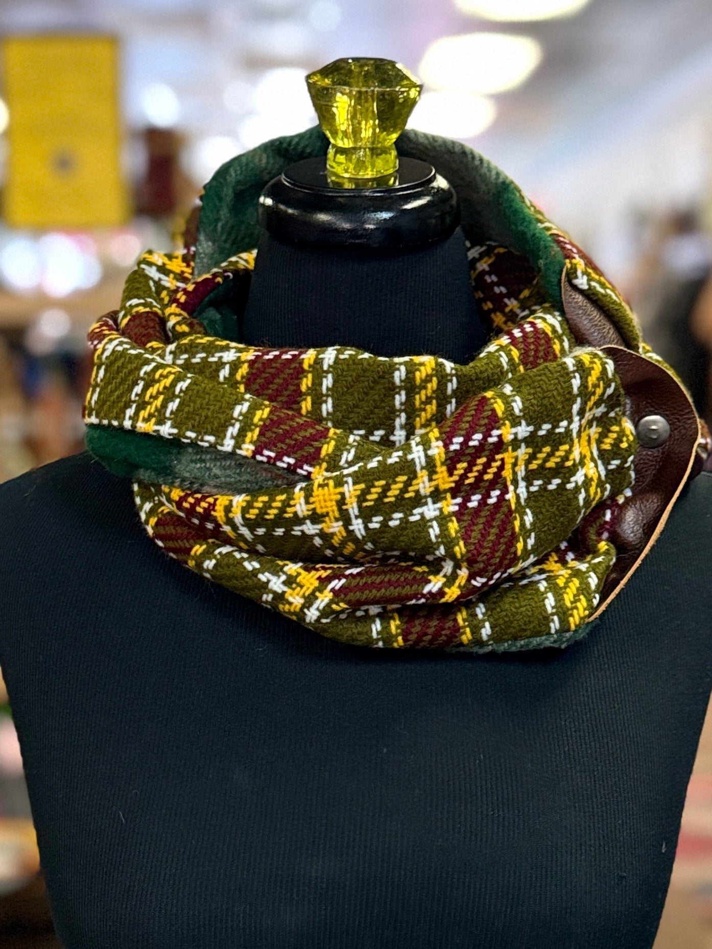 VTG FABRIC SNAP SCARVES