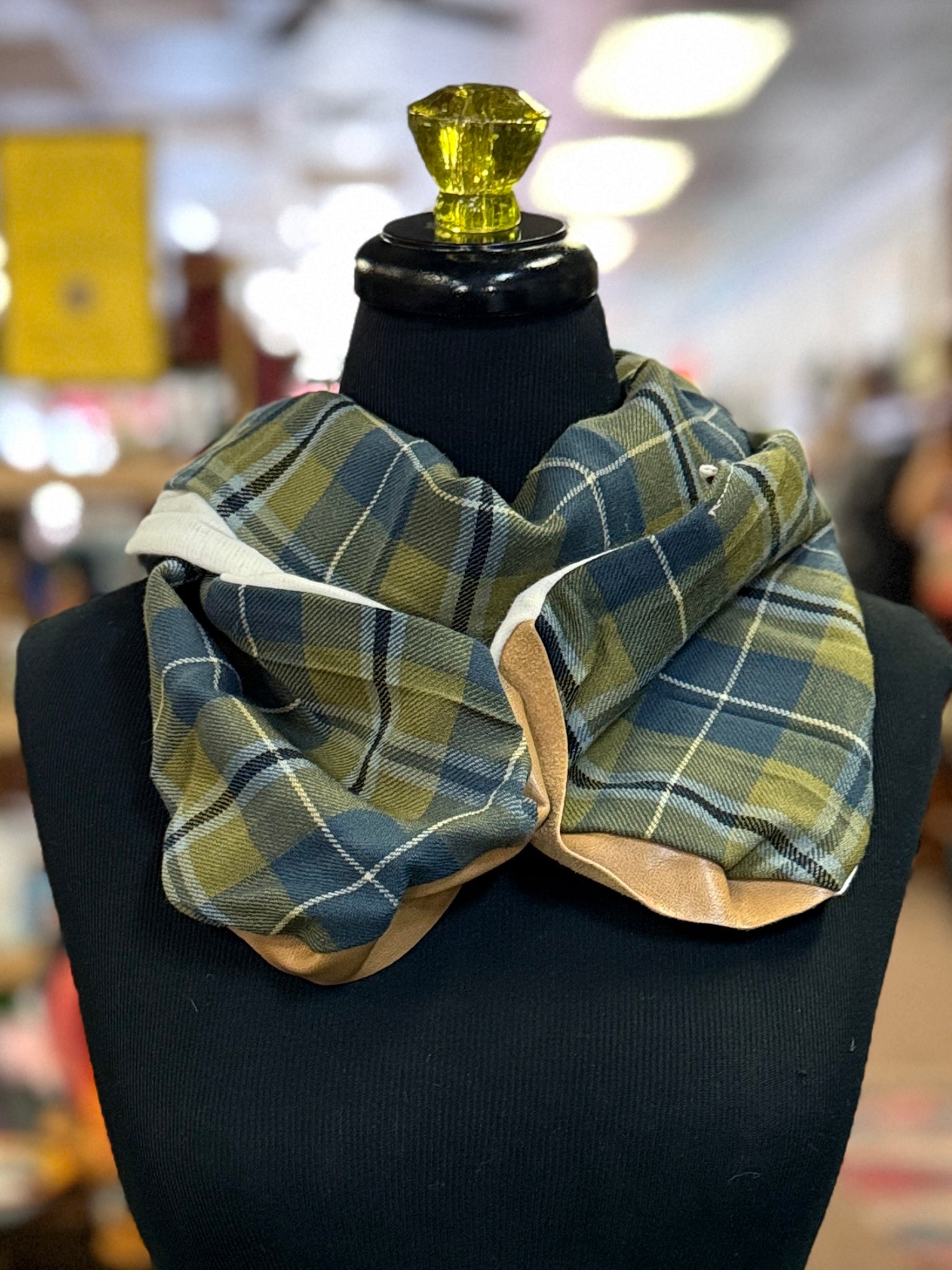 VTG FABRIC SNAP SCARVES