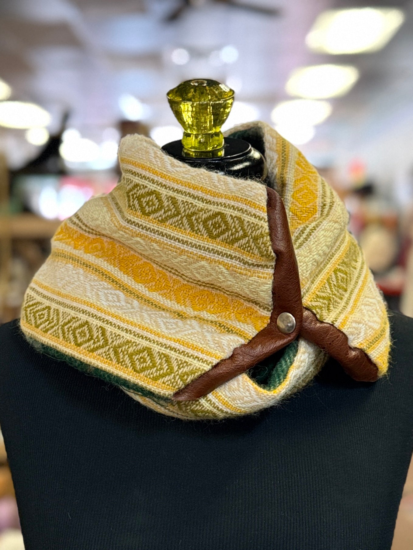 VTG FABRIC SNAP SCARVES