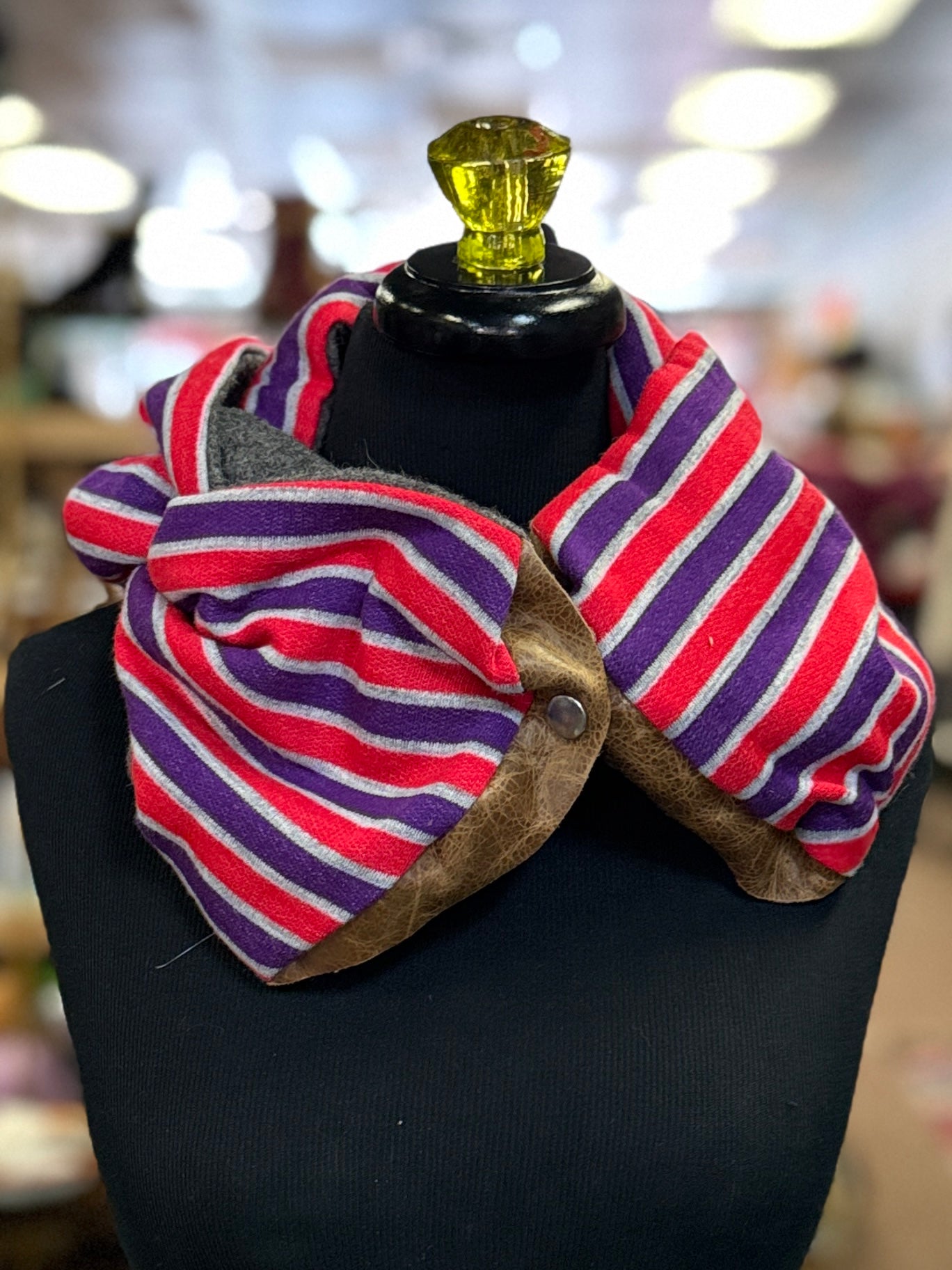 VTG FABRIC SNAP SCARVES