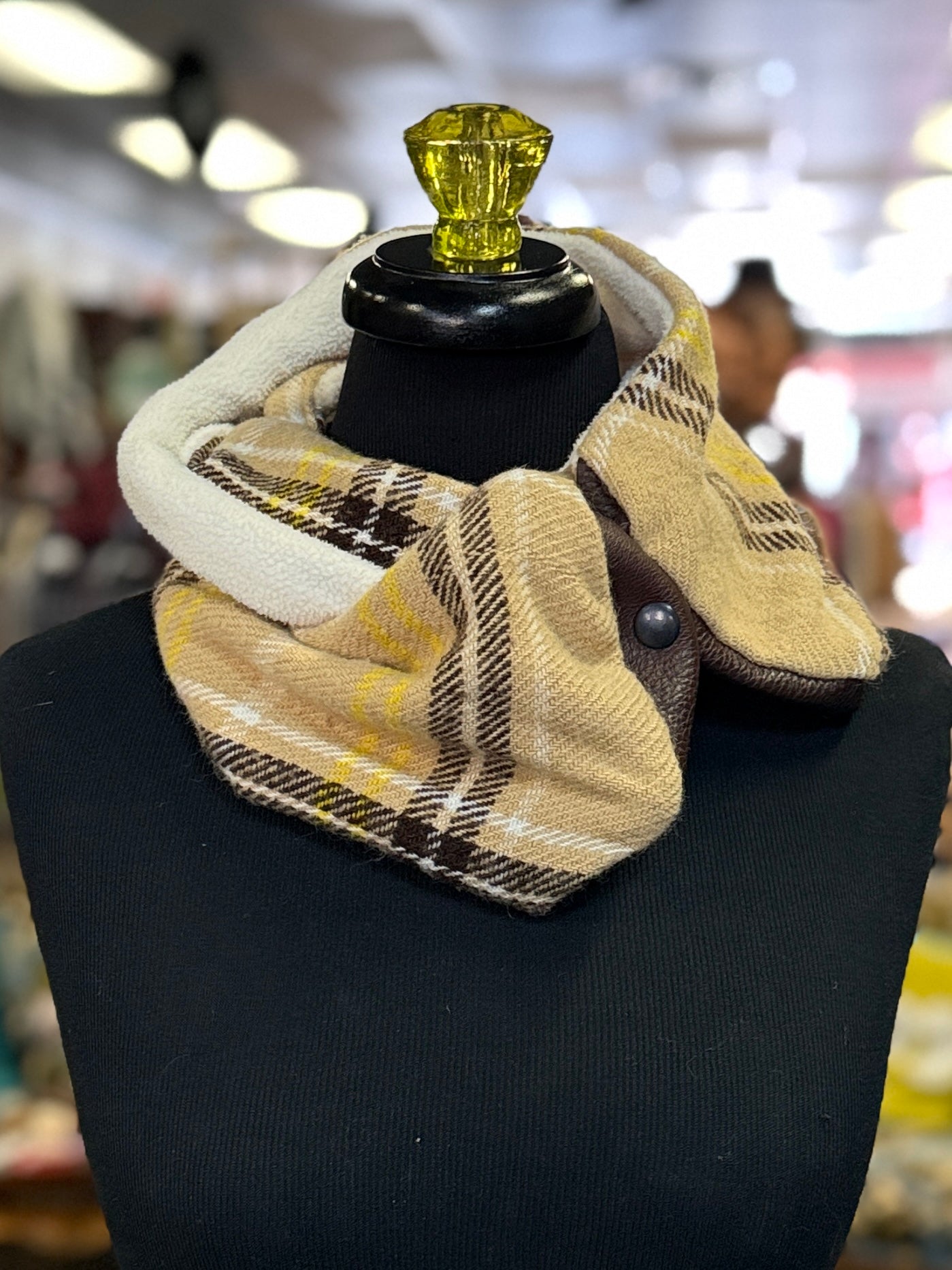 VTG FABRIC SNAP SCARVES