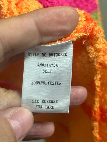 571813