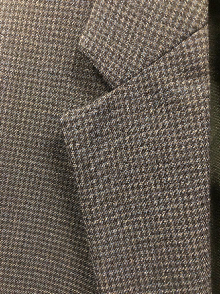 257104